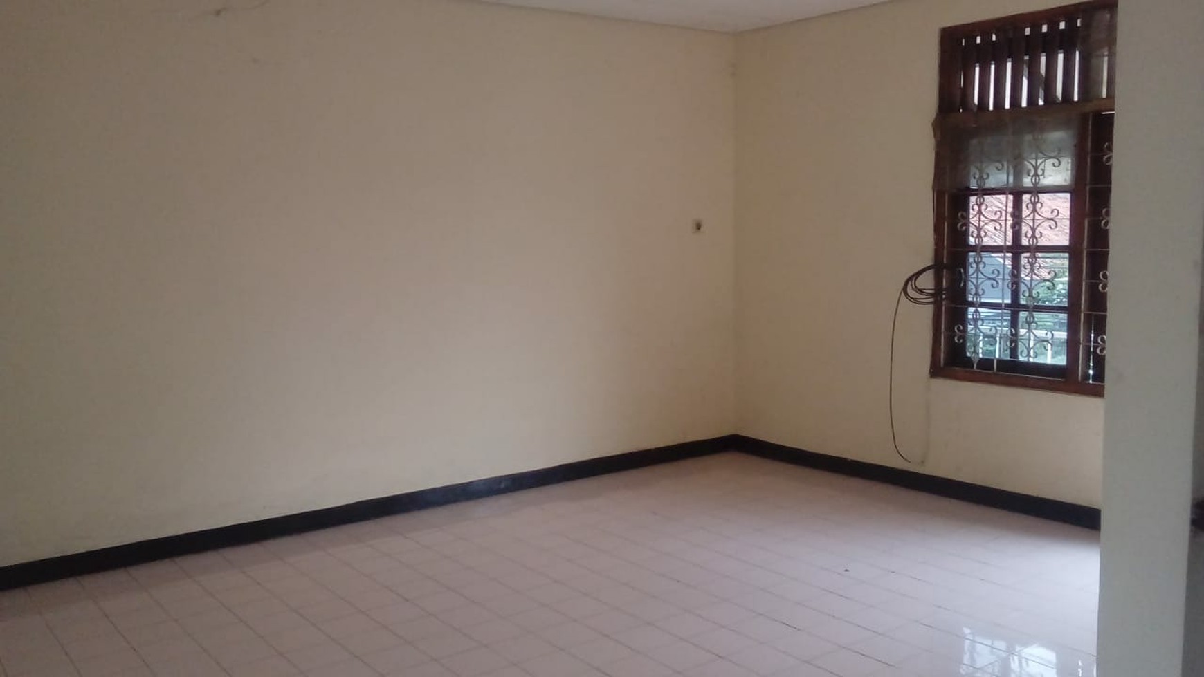 RUMAH 2 LANTAI DI JAKARTA PUSAT