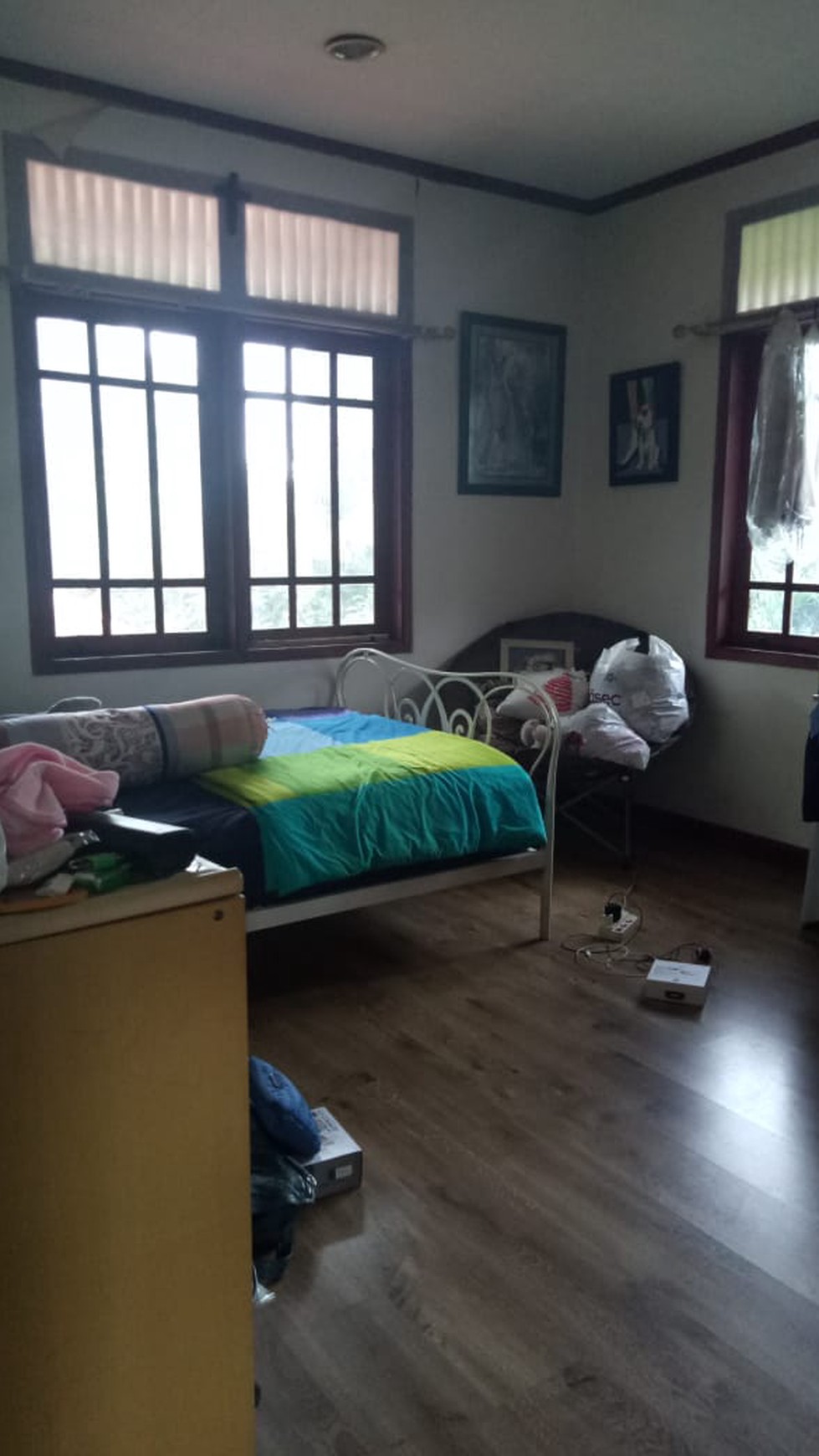 Rumah Halaman Depan Luas di Ciputat