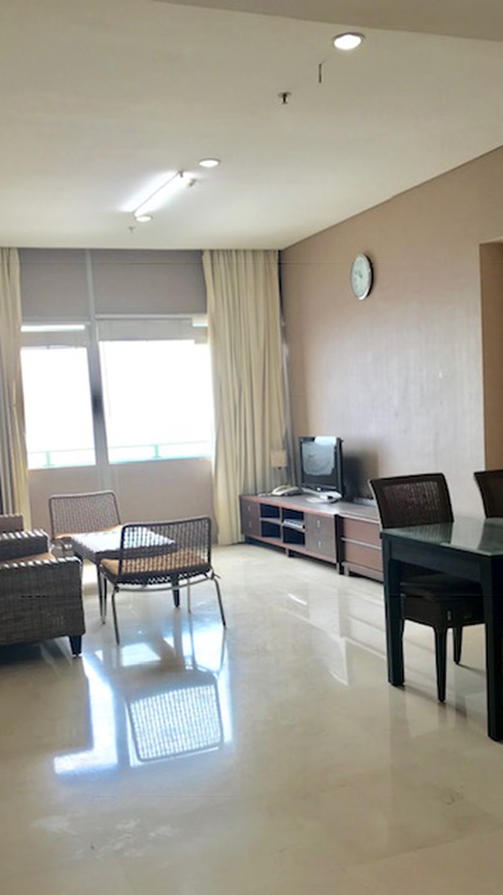 Apartemen The Summit Luas 127m2 Full furnish