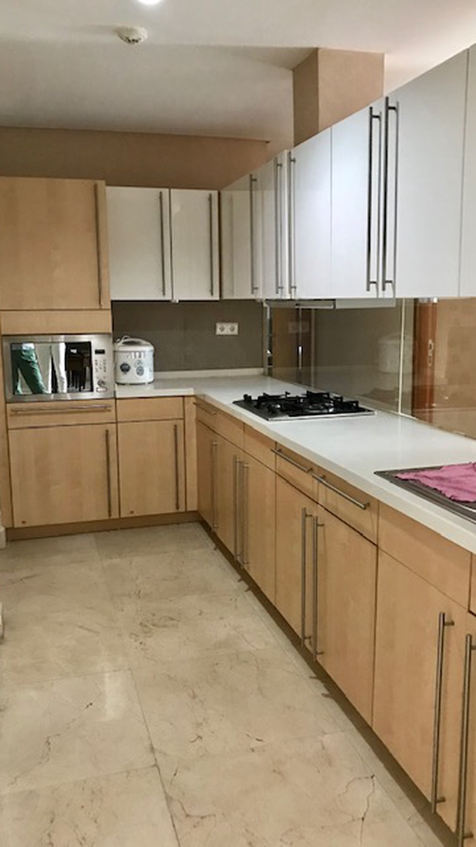 Apartemen The Summit Luas 127m2 Full furnish