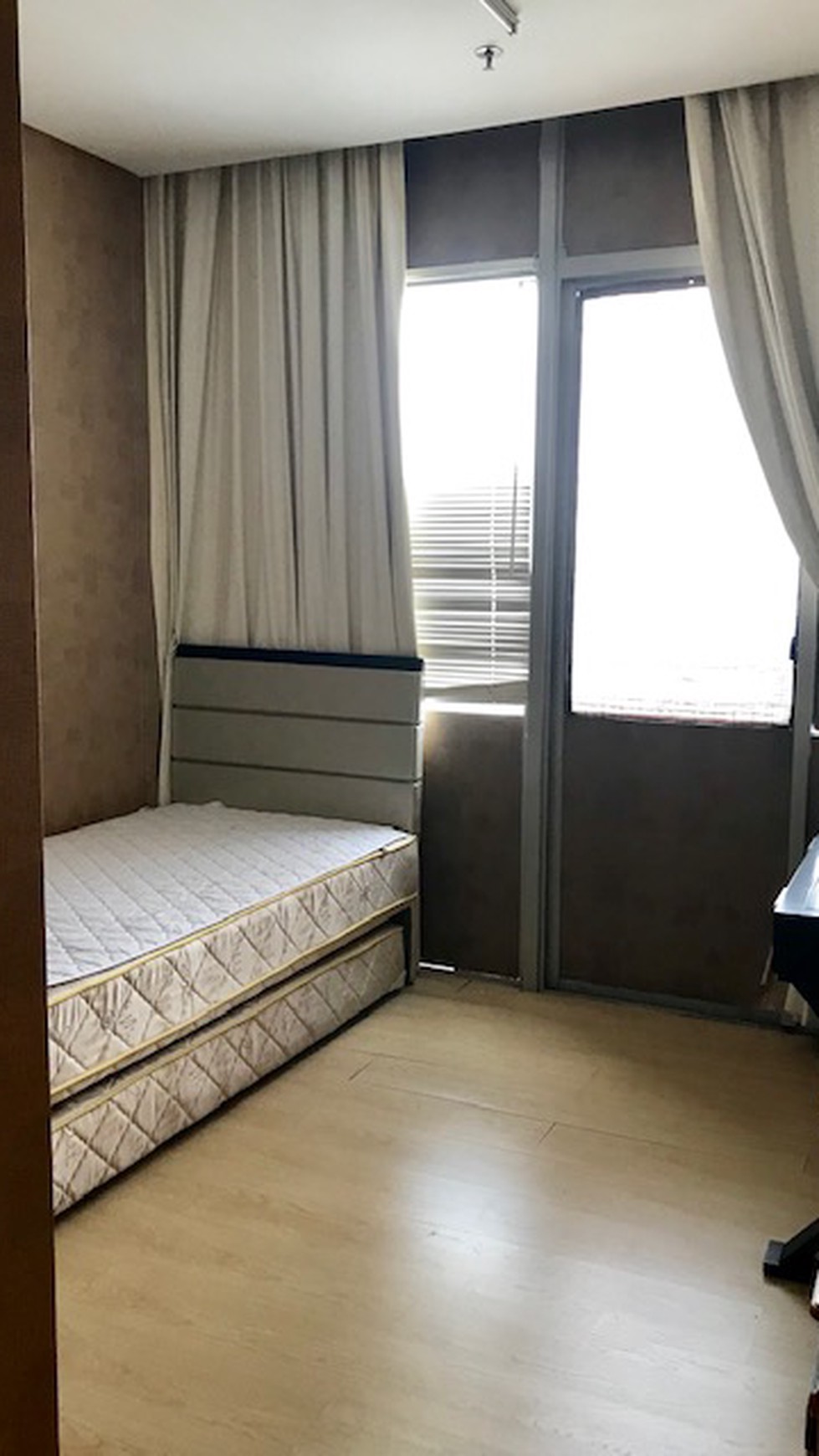 Apartemen The Summit Luas 127m2 Full furnish