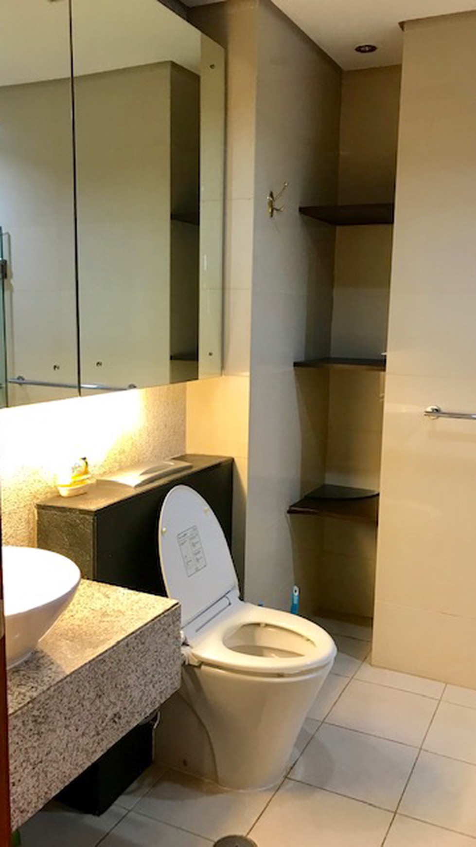 Apartemen The Summit Luas 127m2 Full furnish