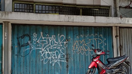 Ruko blauran nol jalan raya