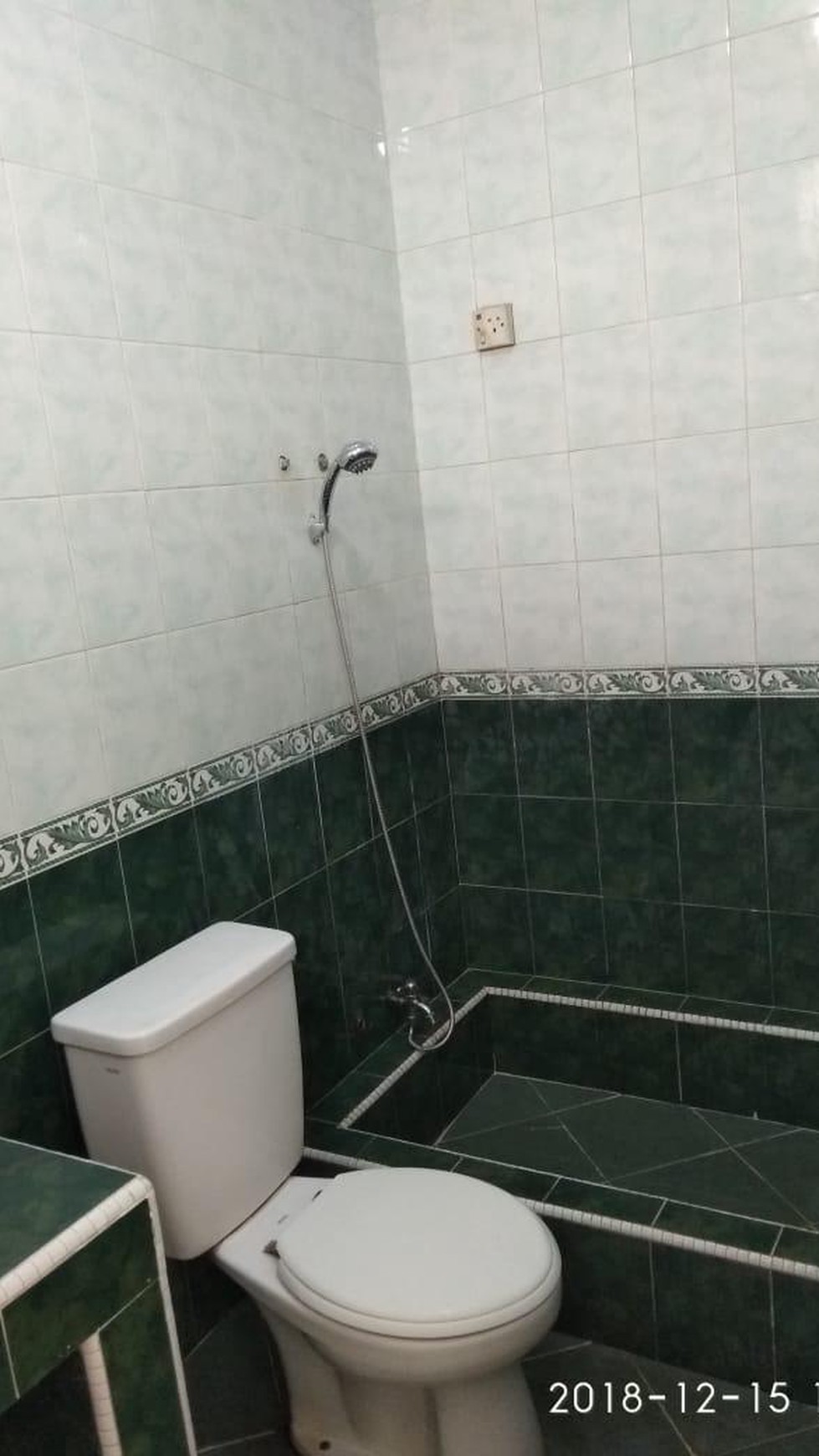 Rumah mungil  Cantik 1 lantai, siap huni, cocok utk kelg kecil di Bintaro