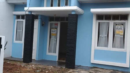 Rumah nyaman di dalam cluster Bekasi Timur Regensi