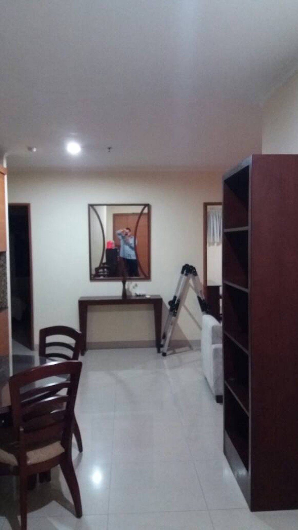 di Jual Apartemen Hampton Park 2 Bedroom