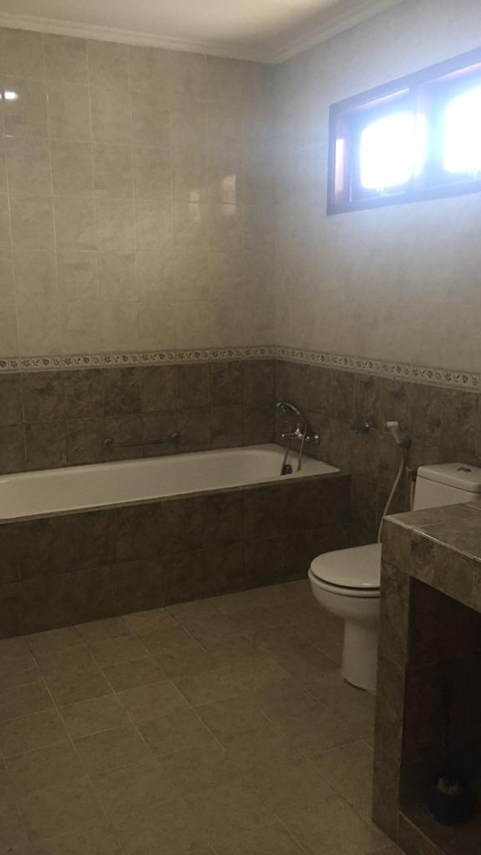 Rumah Cantik,Bagus,siap huni di Pondok Aren