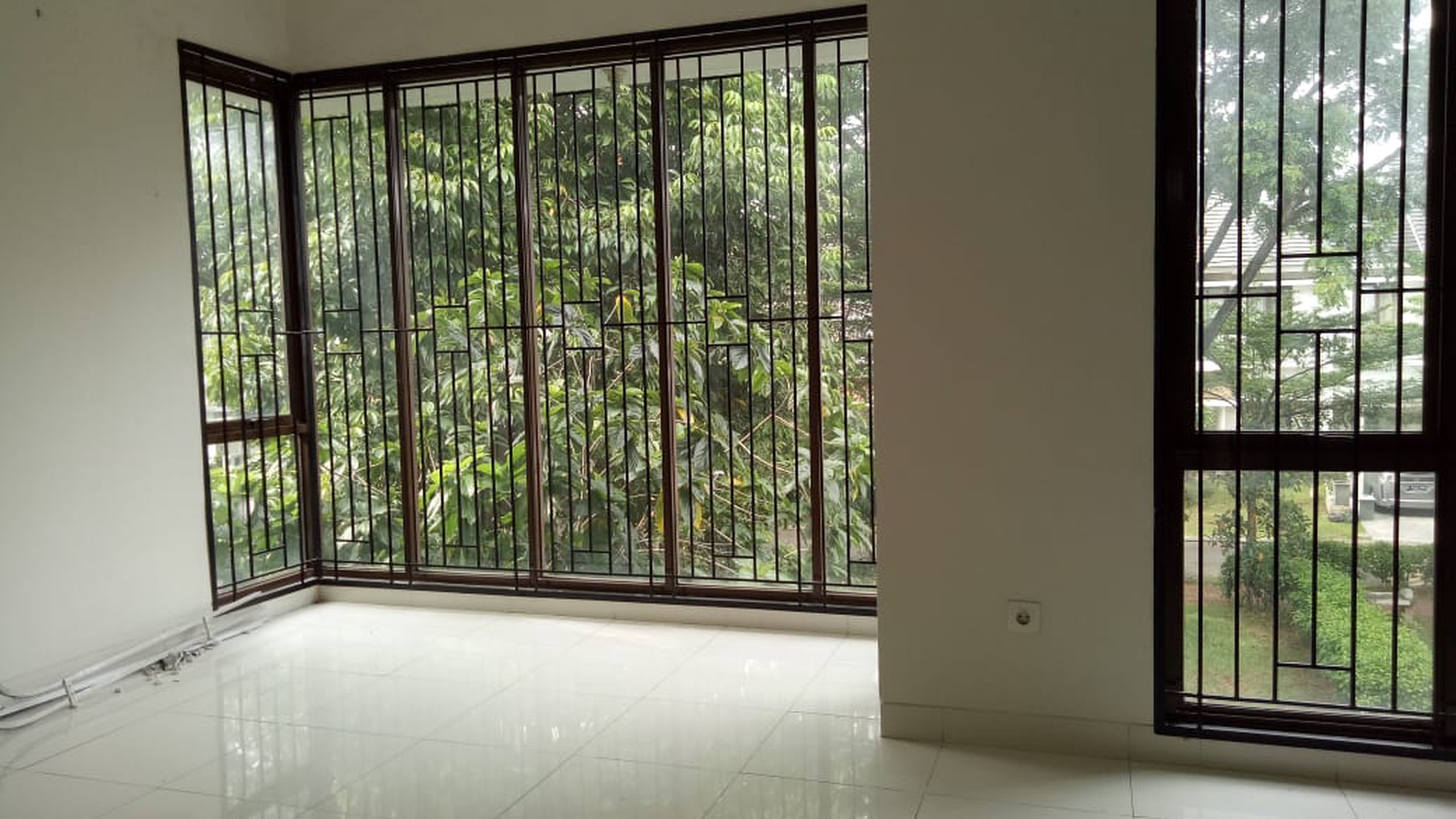 Rumah Standar 2 lantai,siap huni di Bintaro 9