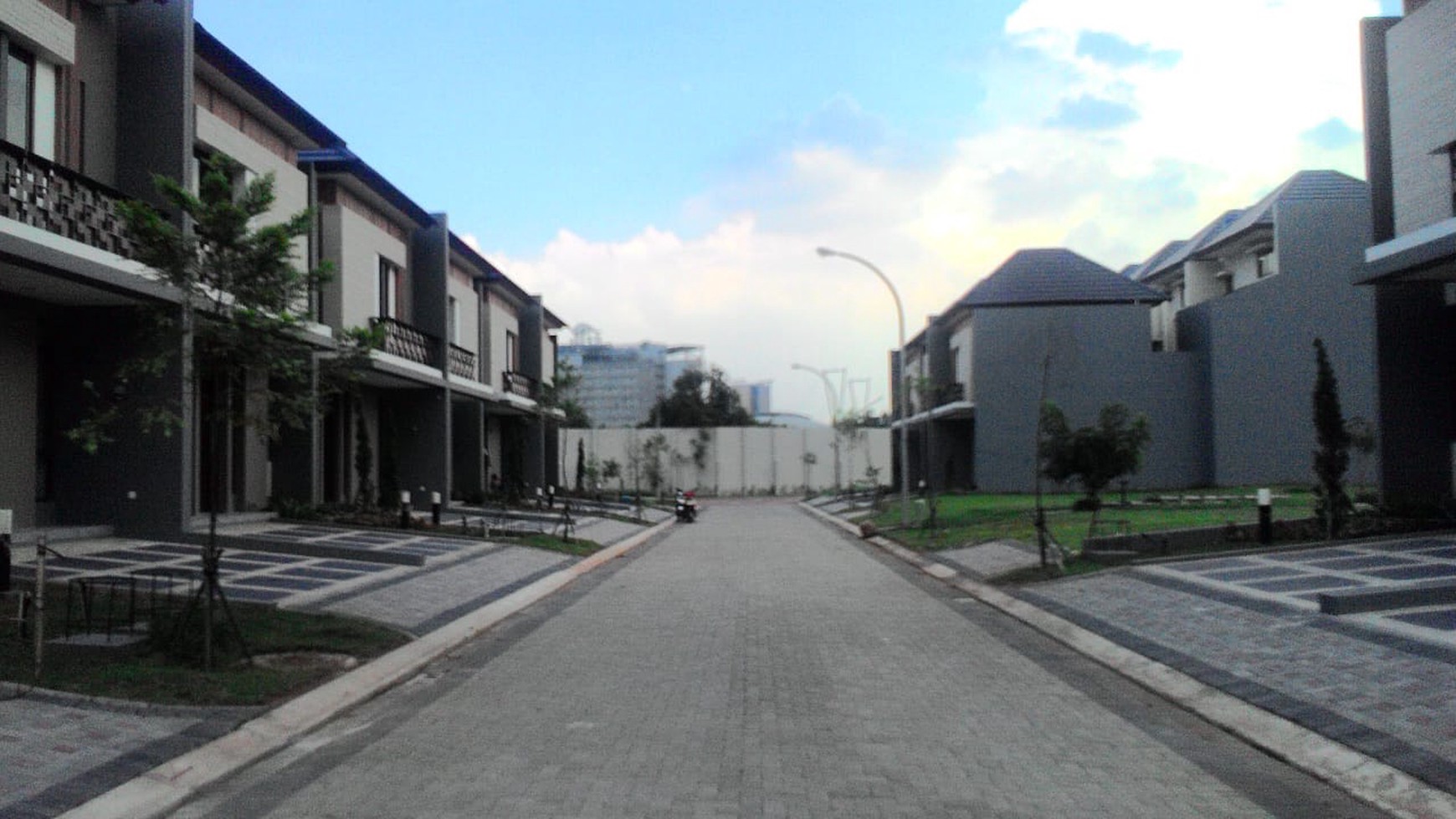 Dijual RegentTown BSD Townhouse