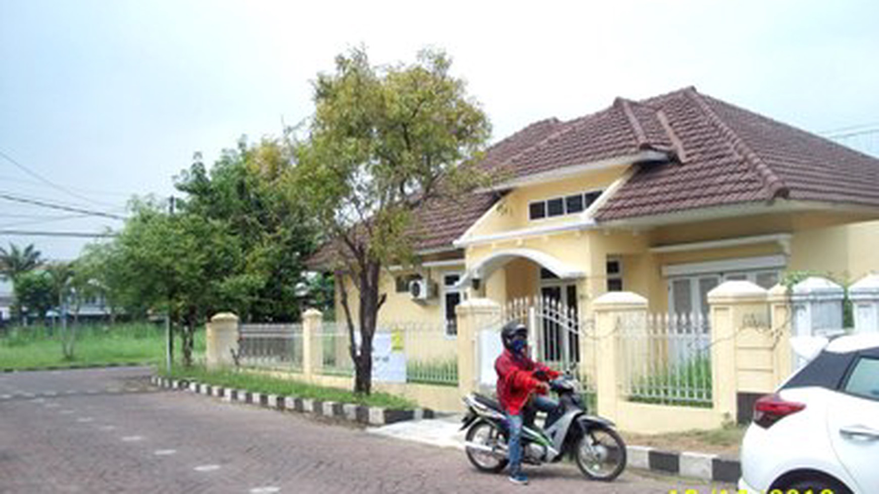 Rumah di Wonorejo Permai Utara, Bagus + Terawat, Row Jalan depan Lebar + Paving, Hoek. -NH-