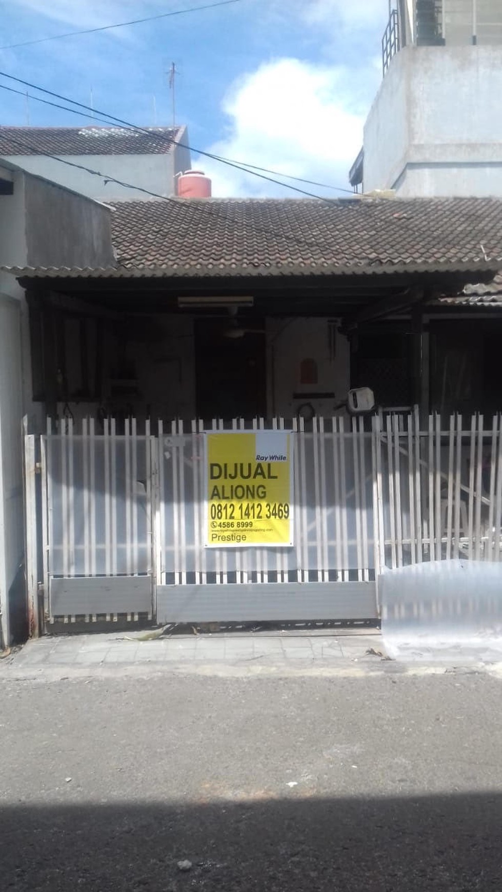 Rumah standart 1 1/4 Lantai, Harga nego sampai Deal di Kelapa Gading