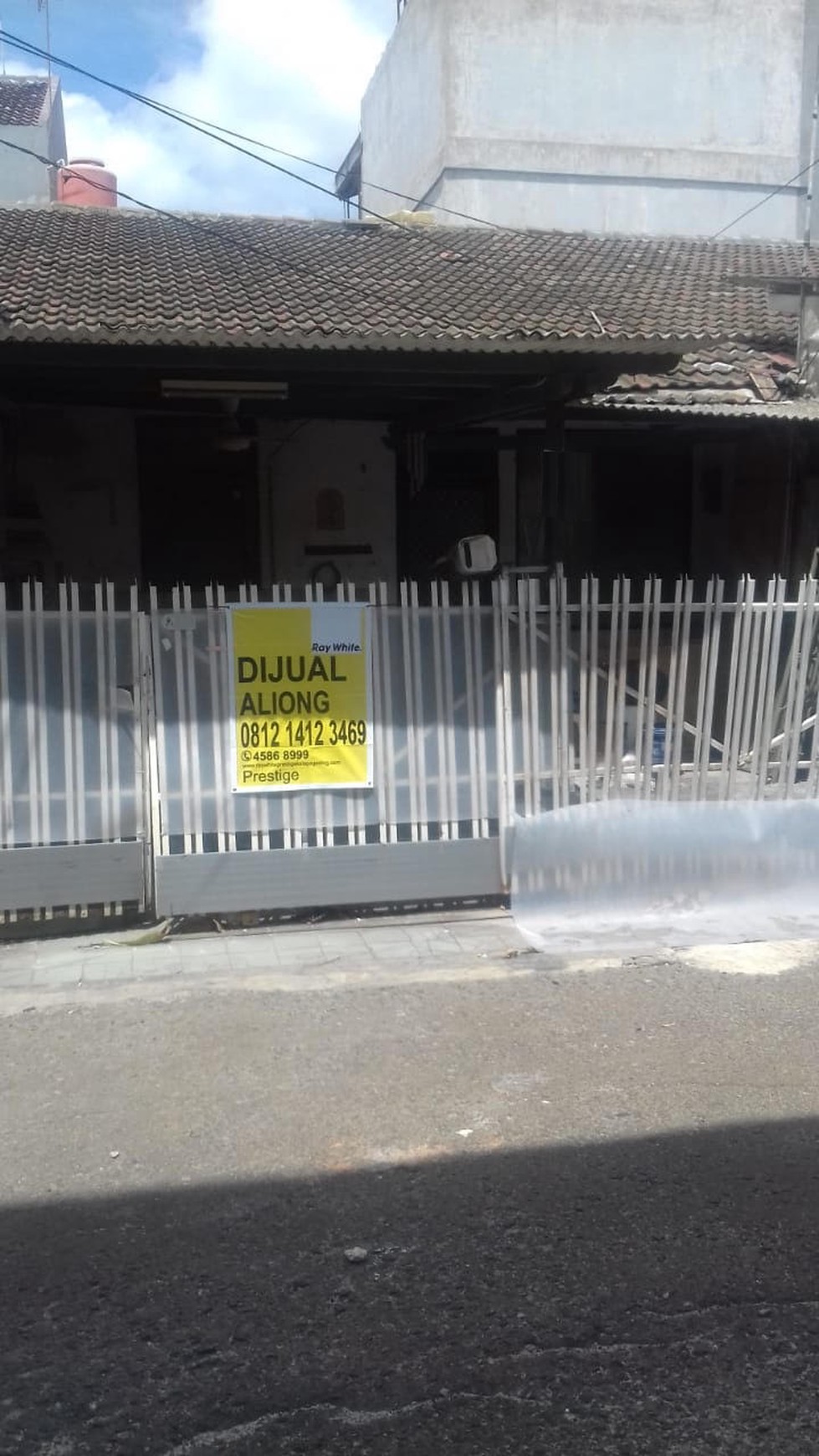 Rumah standart 1 1/4 Lantai, Harga nego sampai Deal di Kelapa Gading