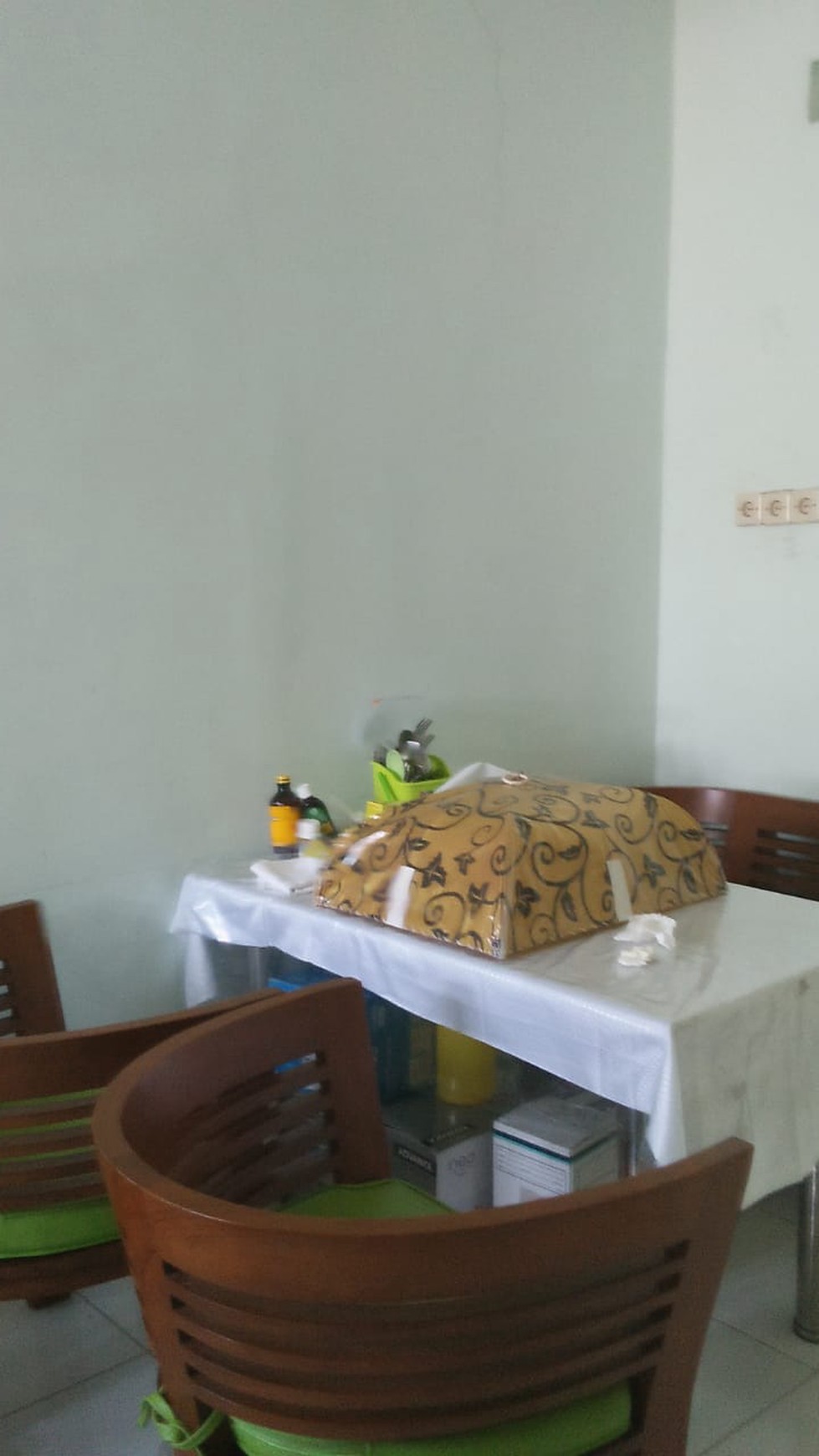 Rumah Serpong Perum. Bumi Puspitek Asri Sekor 3, Luas Tanah 104 M, Harga 650 JUTA, Nego.