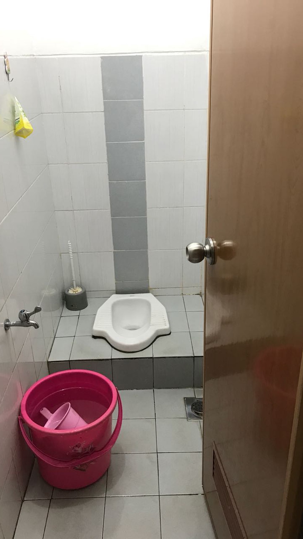 Dijual Rumah di Cluster Madrid - Palem Semi, Karawaci
