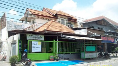 Rumah di Medokan Ayu, Bagus + Terawat, Row Jalan depan Lebar, Bisa untuk usaha, Lokasi Strategis, Siap Huni - LS -