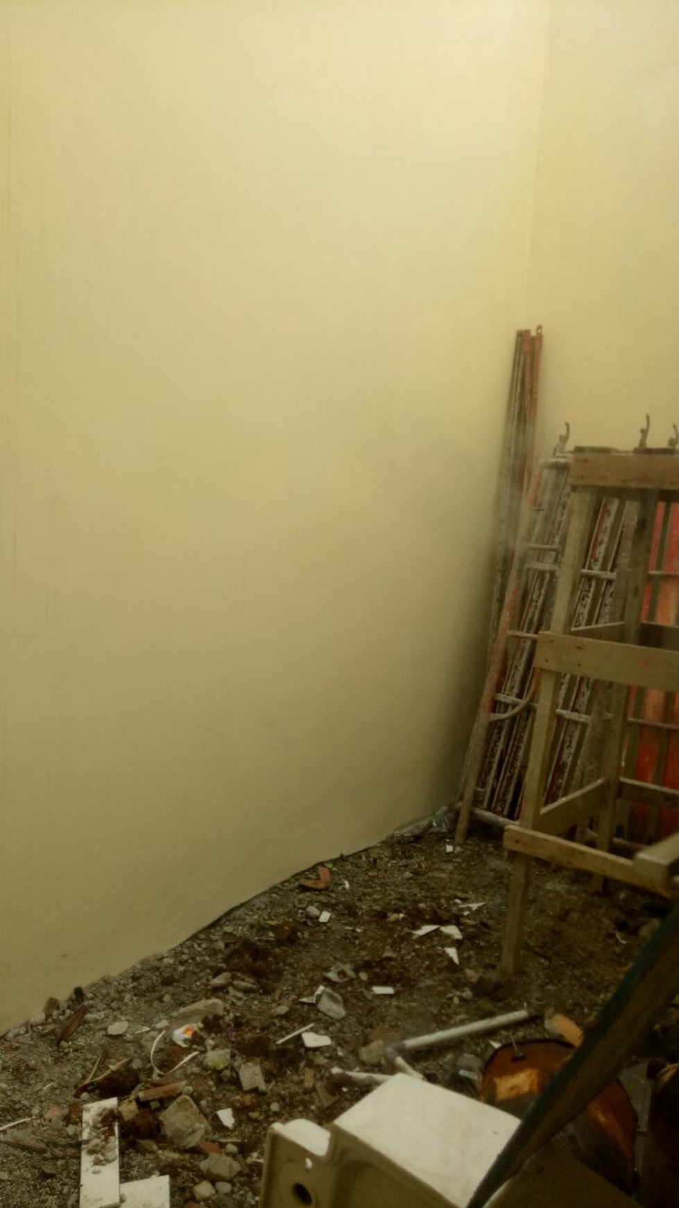 Ruko strategis,pinggir jalan,Bagus ,cocok buka usaha di pondok ranji