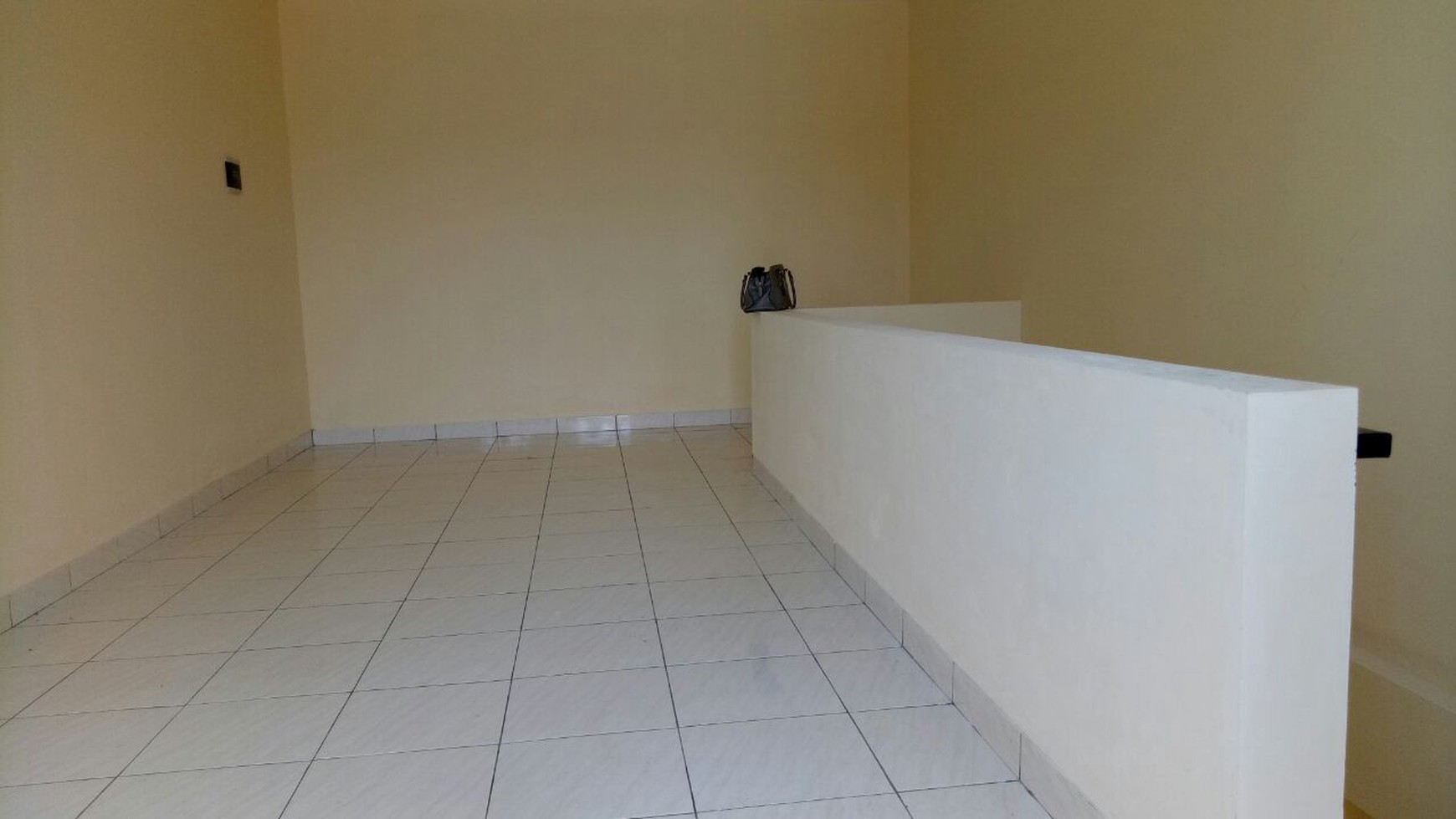 Ruko strategis,pinggir jalan,Bagus ,cocok buka usaha di pondok ranji