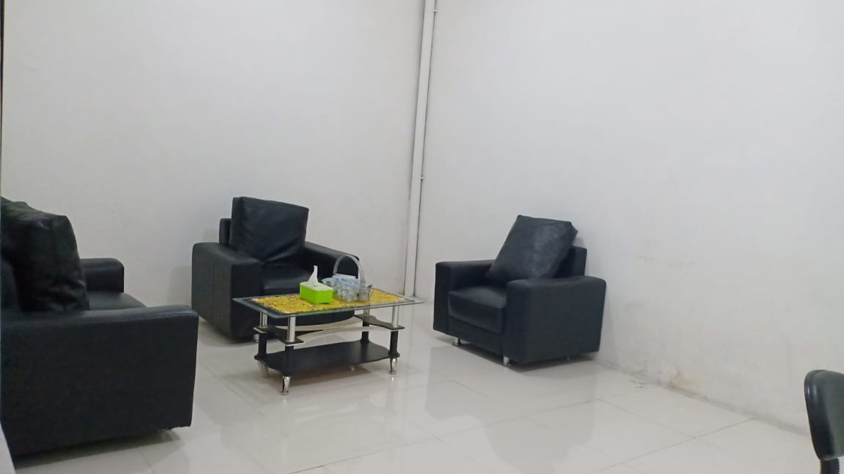 Gudang Buduran luas 600 an, ada ruang kantor