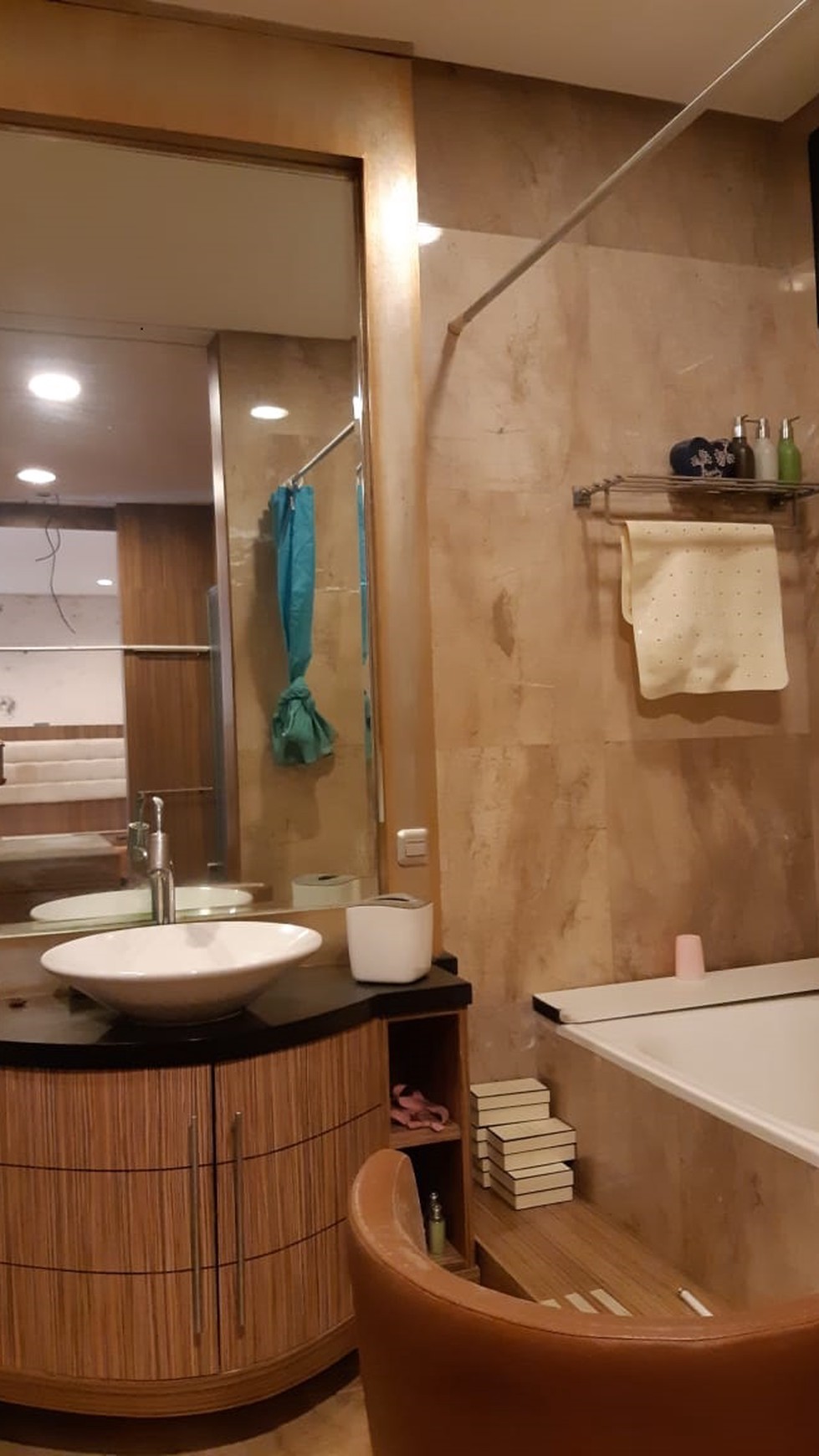 Rumah di Cipete Utara, Kebayoran Baru, Jakarta Selatan, Dalam Cluster, Lokasi Strategis