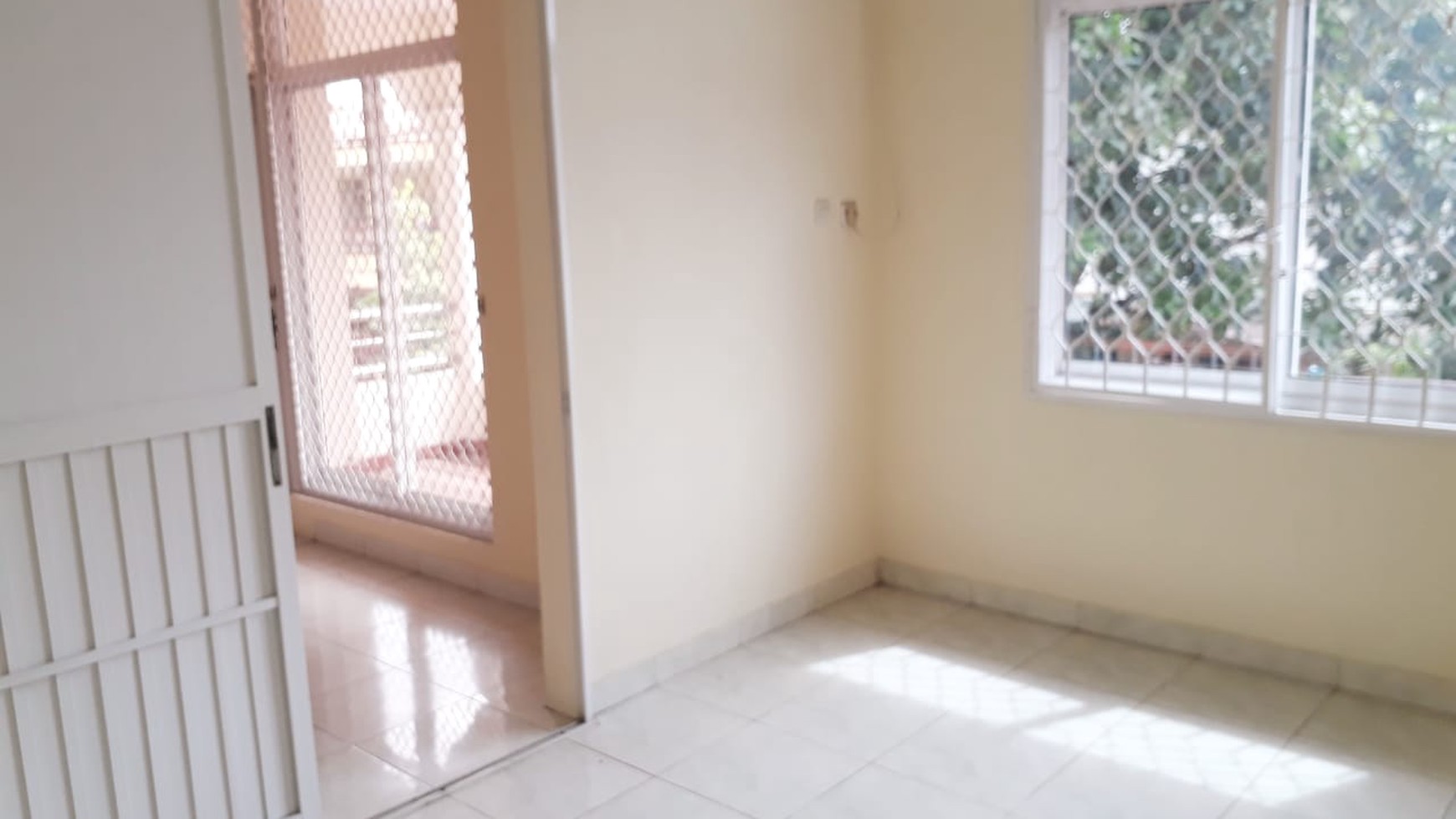 Rumah Idaman Taman golf Moderland Tangerang