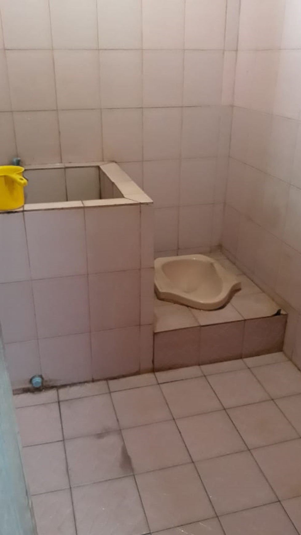 RUMAH TINGGAL COCOK UNTUK KELUARGA MUDA, HARGA NEGO, PURWOMARTANI