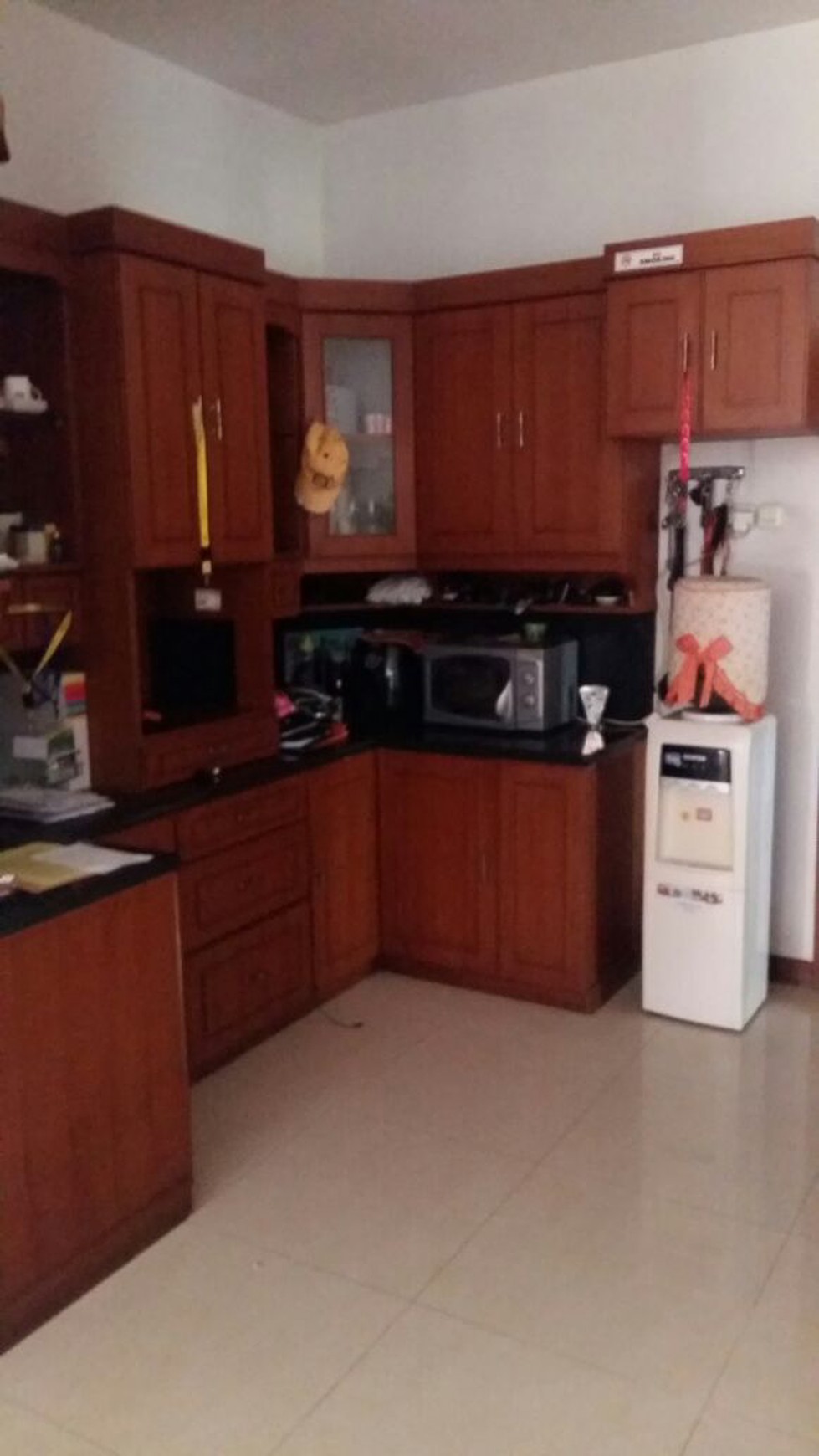 Rumah Cantik,  Siap Huni, Depan Taman Boulevard , dalam cluster di Bintaro sektor 7