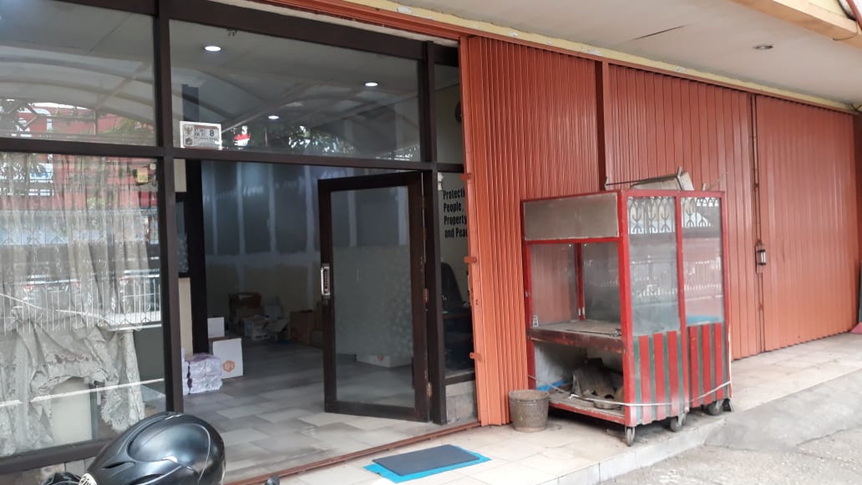 For Rent - Ruko 3 lantai di Tomang