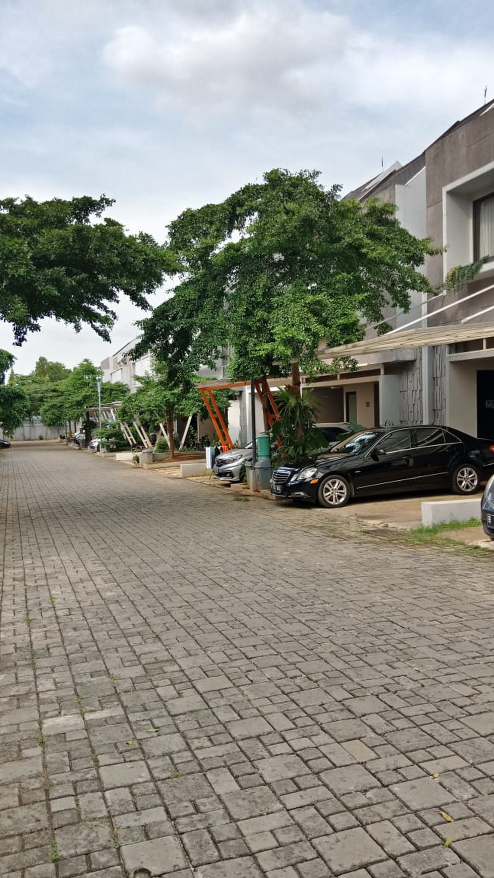 Rumah Dalam Cluster Di Jagakarsa