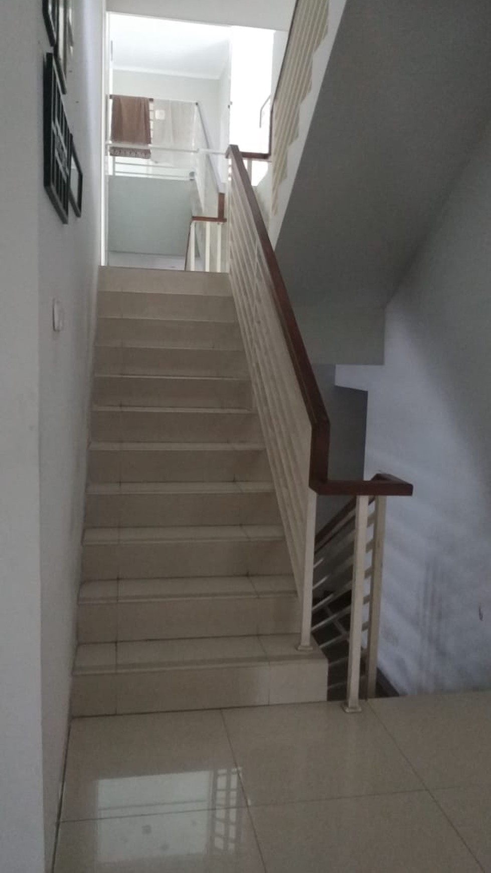 Rumah dalam cluster,standar 2 lantai,siap huni di Bintaro Jaya 7