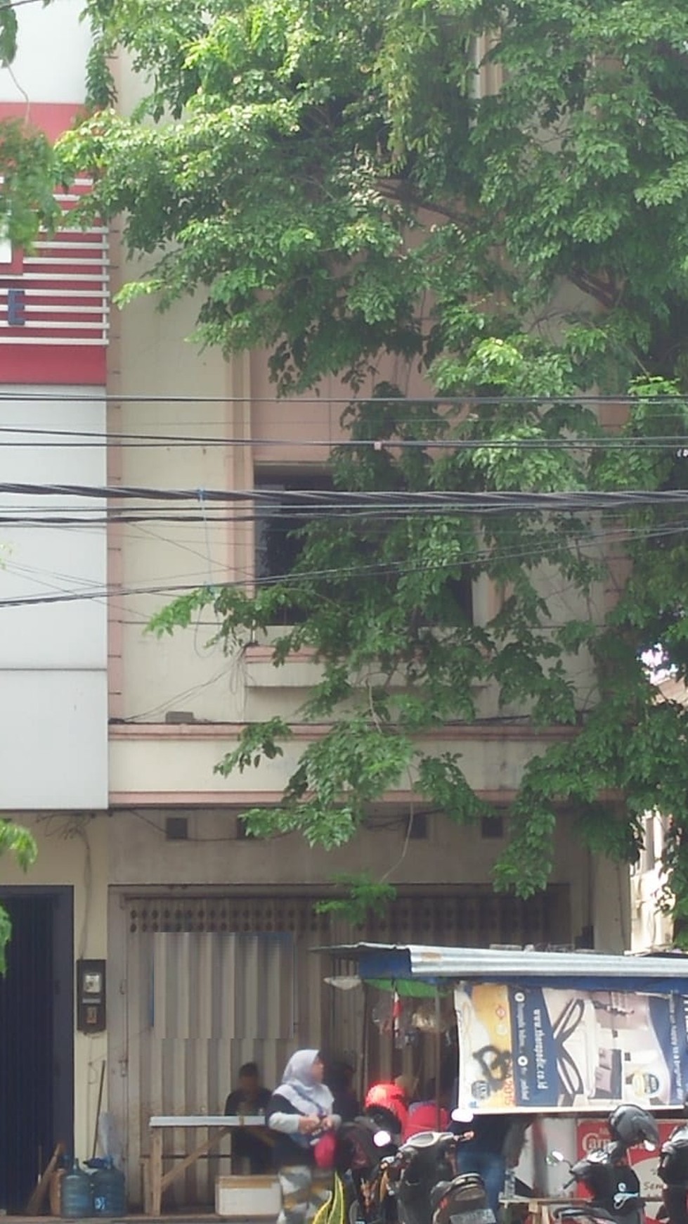 Ruko Tengah kota lokasi strategis nol jalan raya