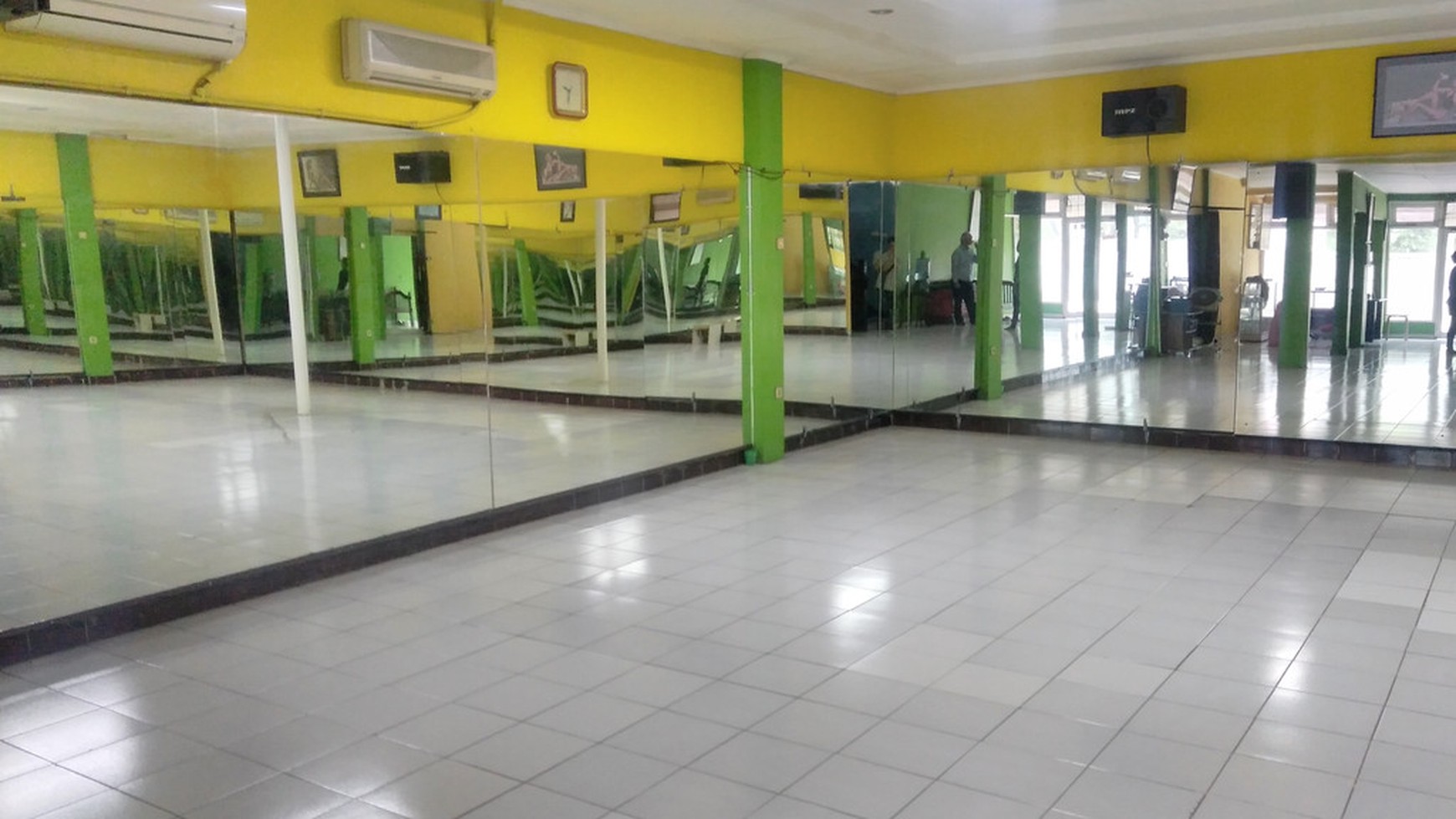 DISEWAKAN RUMAH AREA COMMERCIAL JALAN BINTARO UTAMA RAYA