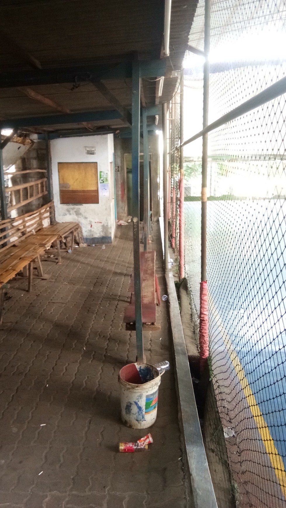TANAH KOMERSIL TERDAPAT RUMAH KONTRAKAN DAN LAPANGAN FUTSAL MURAH PINGGIR JALAN RAYA#IK