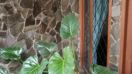 RUMAH NYAMAN TINGGAL MODEL LAMA PONDOK RANJI HANYA 1,8 M