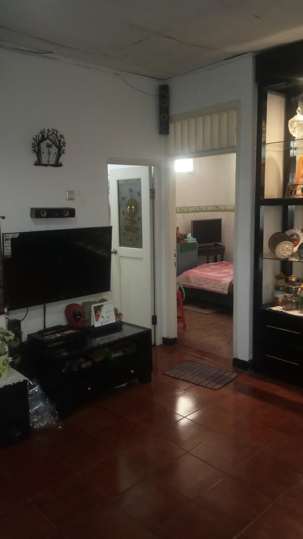 RUMAH NYAMAN TINGGAL MODEL LAMA PONDOK RANJI HANYA 1,8 M