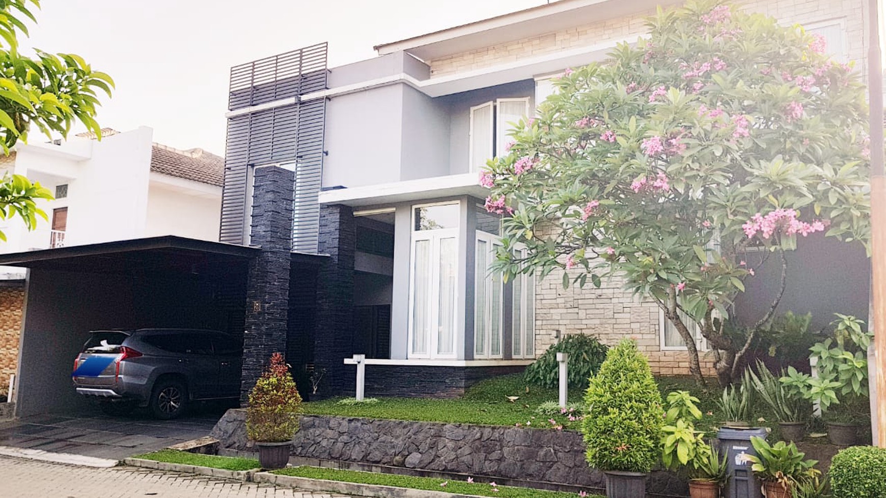 Rumah 2 Lantai DI Graha Bintaro