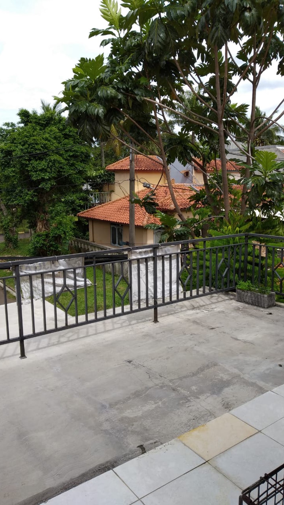 Rumah keluarga - Ubud Indah Lippo Karawaci Tangerang