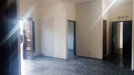 RUMAH MEWAH, COCOK UNTUK KELUARGA/KOST, DALAM PERUMAHAN AYODYA.