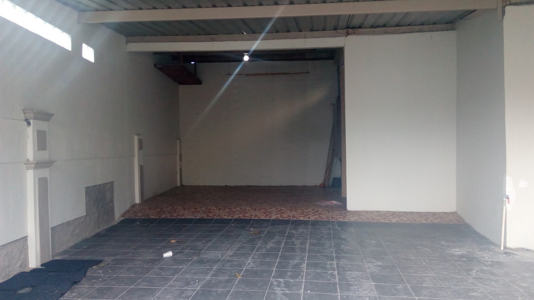 RUMAH MEWAH, COCOK UNTUK KELUARGA/KOST, DALAM PERUMAHAN AYODYA.