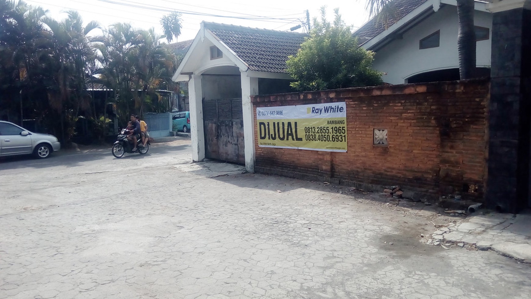 RUMAH TINGGAL DI MUTIHAN, LAWEYAN, SURAKARTA