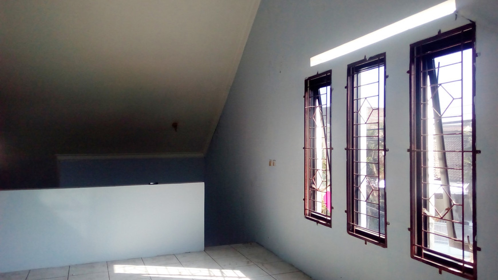 RUMAH TINGGAL DI MUTIHAN, LAWEYAN, SURAKARTA