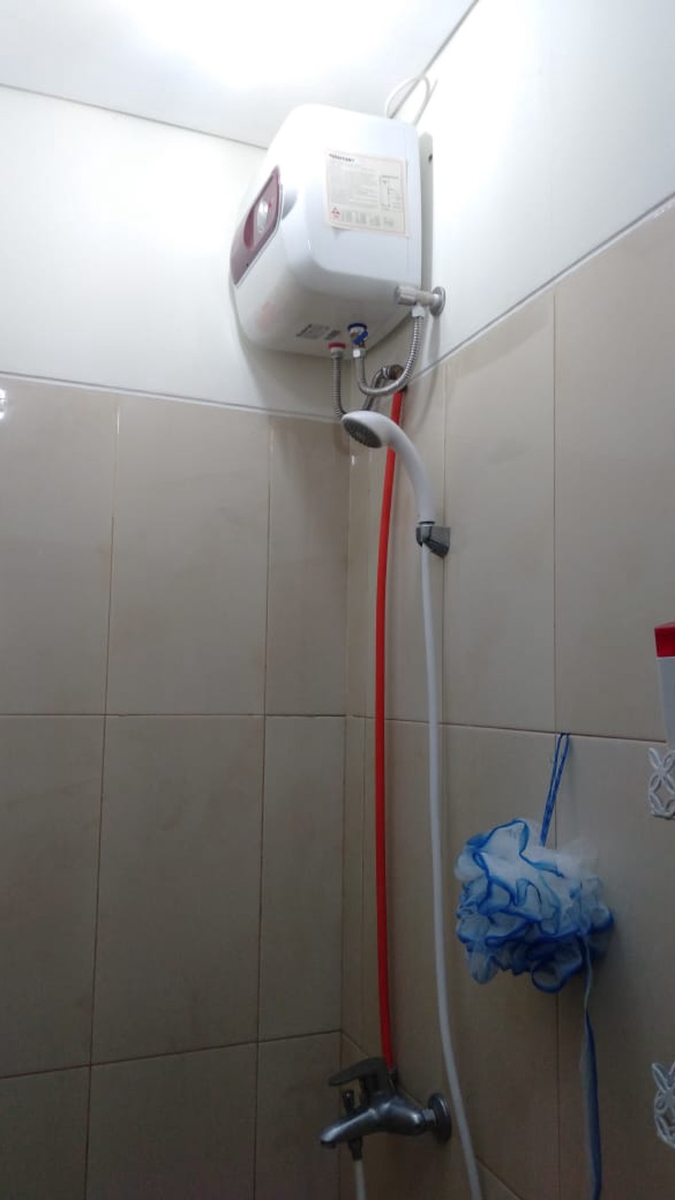 Apt dijual