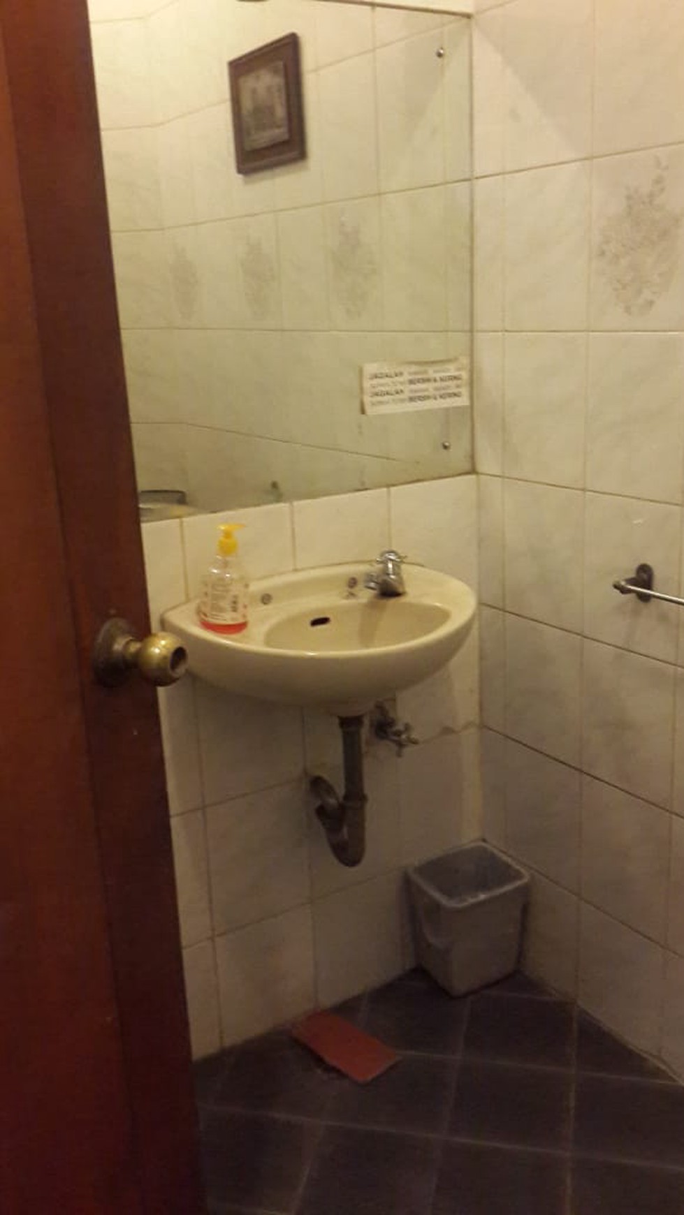 Rumah Siap Huni dim Bintaro