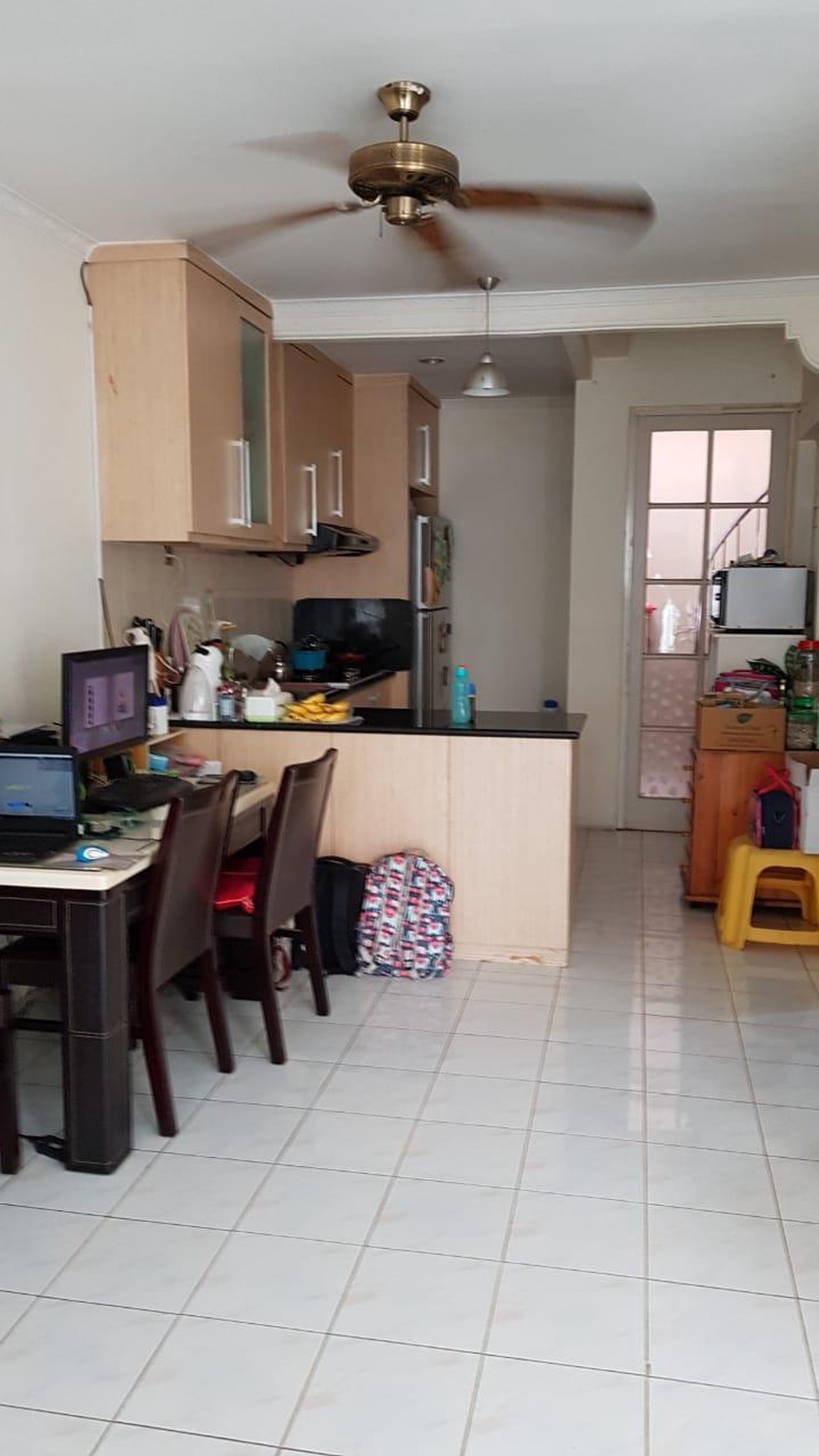 Rumah keluarga - JL. Camelot Lippo Karawaci Tangerang