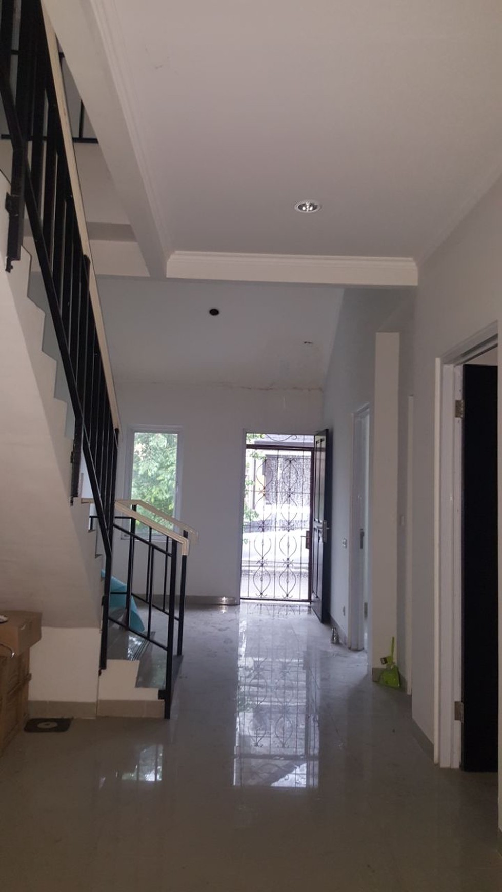 Rumah keluarga - JL. Ubud Timur 1 Lippo Karawaci Tangerang