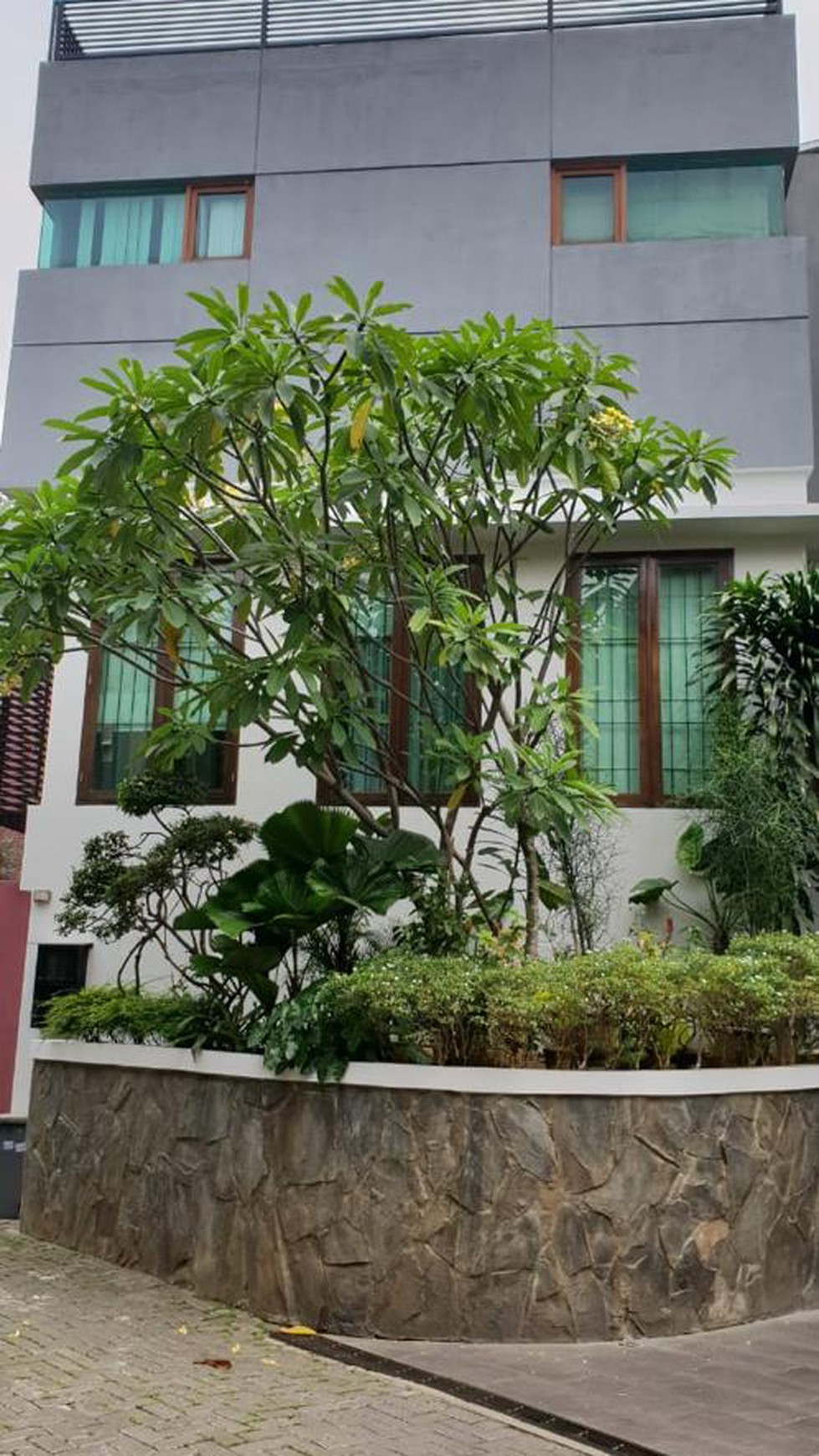 Dijual Rumah Minimalis Modern dan Nyaman di lokasi yg tenang di Jati Padang