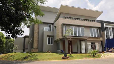 Rumah Mewah, Baru siap huni  di Delatinos