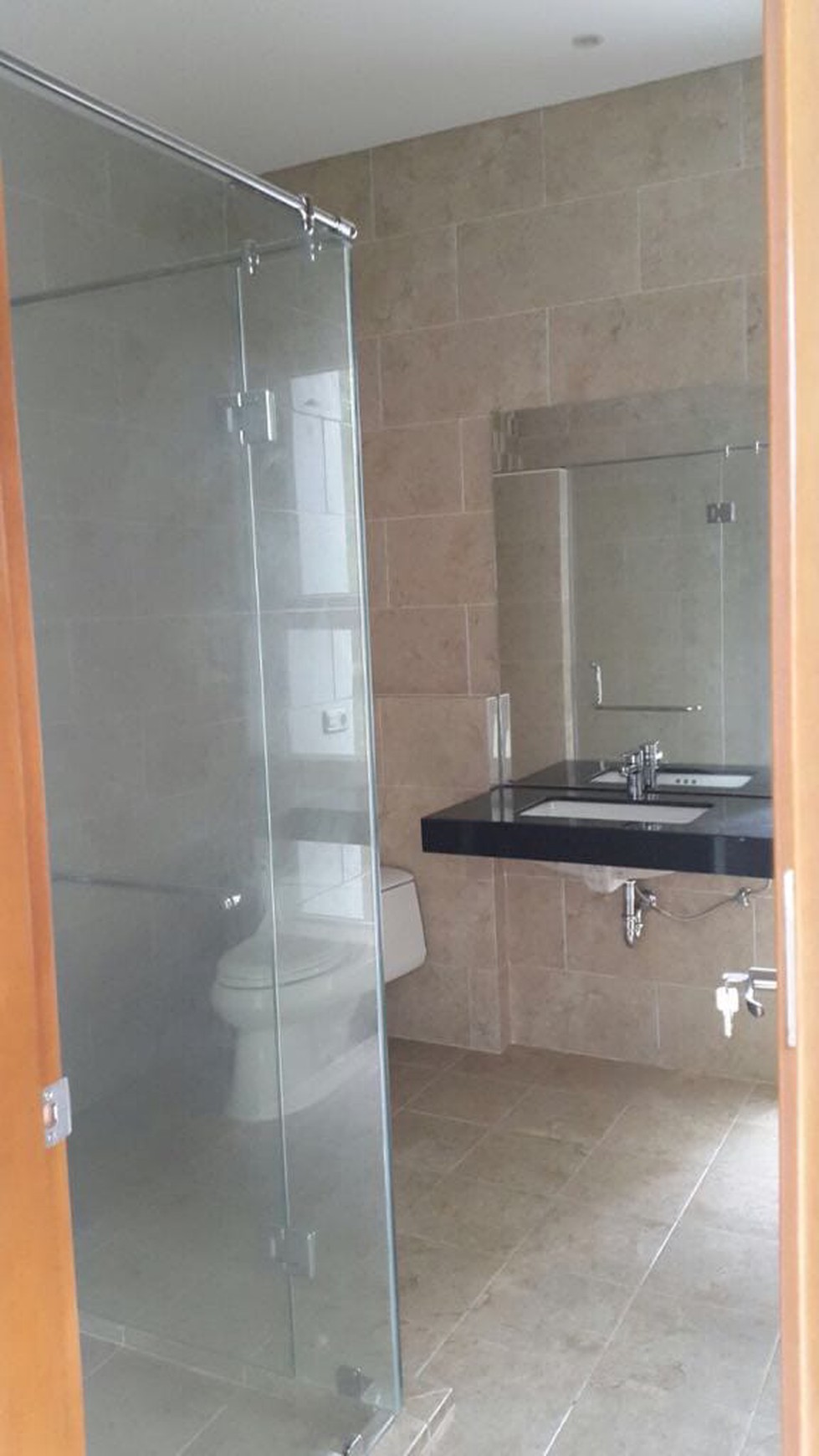 Rumah Mewah, Baru siap huni  di Delatinos