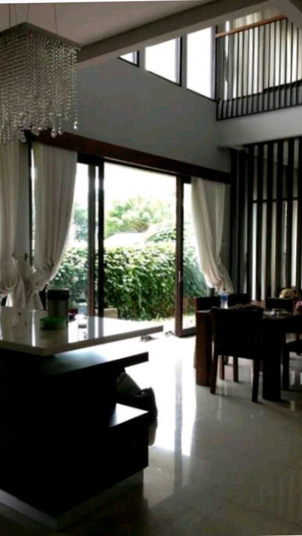 Rumah Full Furnished,Bagus sekali,dalam cluster,siap huni di Bintaro Jaya 9