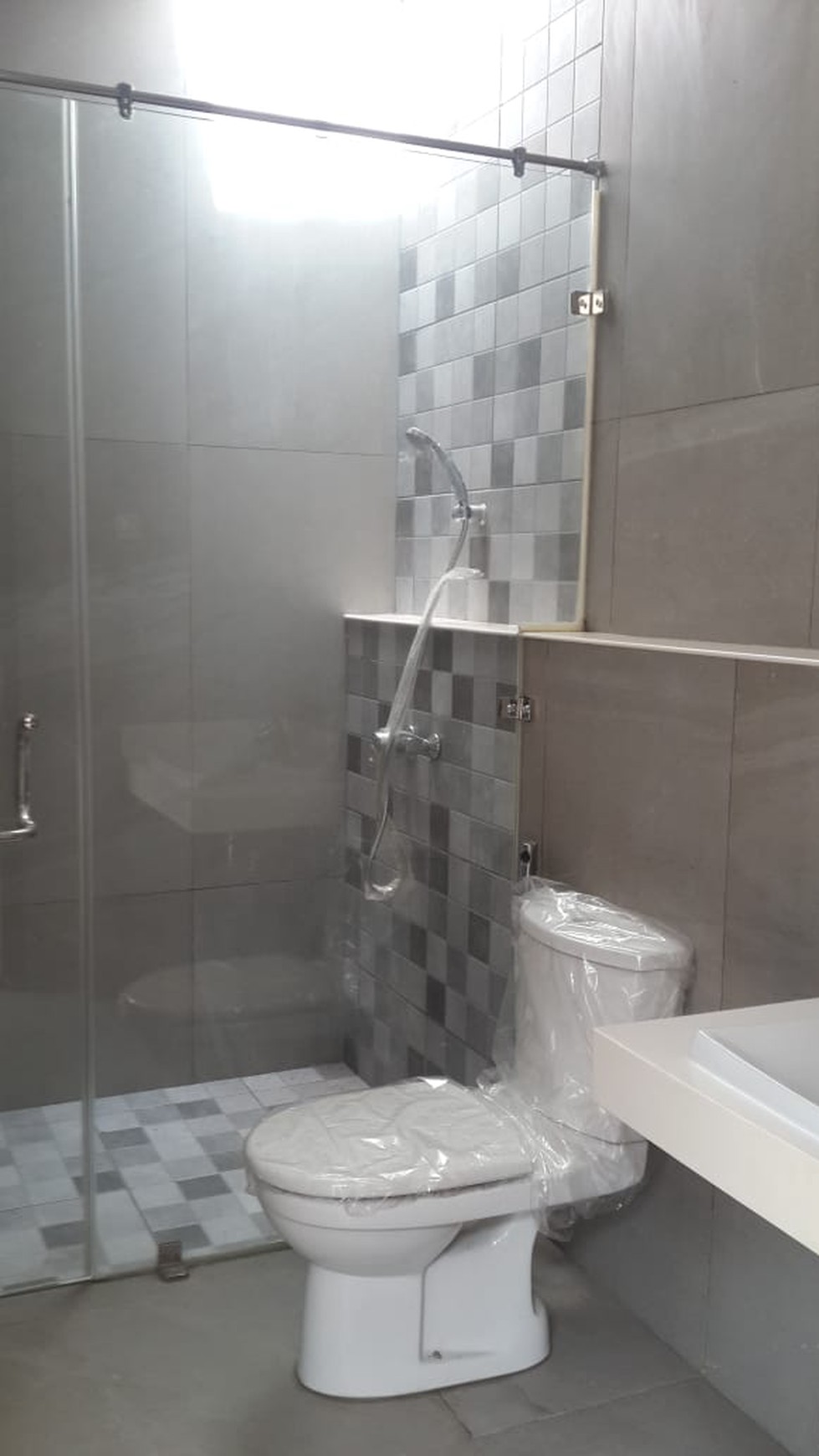 Rumah Mewah,dalam cluster,standar 2 lantai di Bintaro Jaya 7