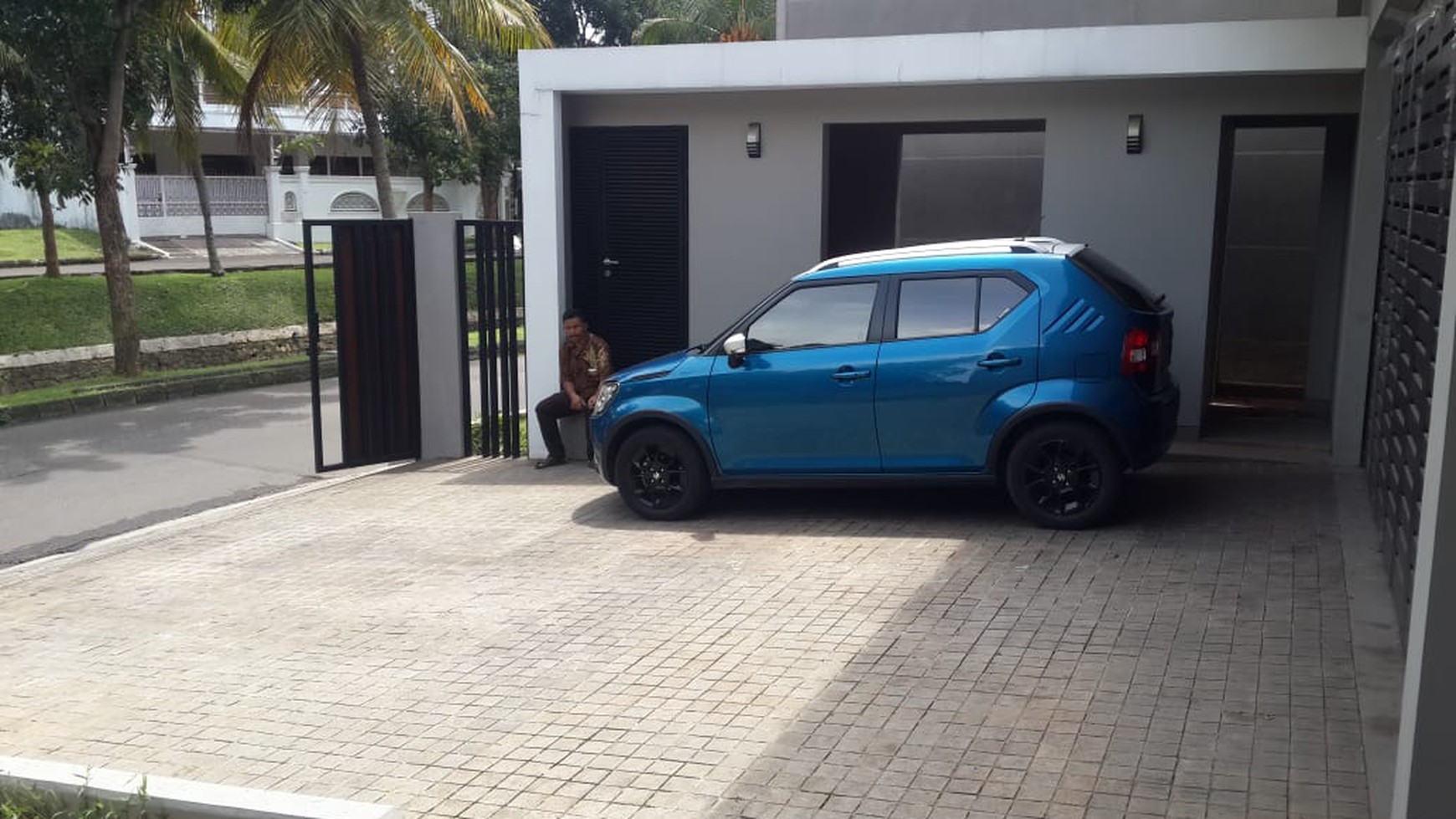 Rumah Mewah,dalam cluster,standar 2 lantai di Bintaro Jaya 7